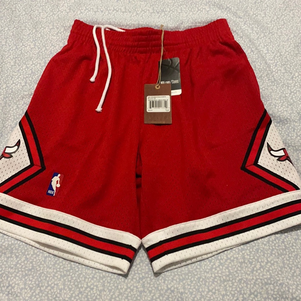 Men’s Mitchell & Ness Shorts